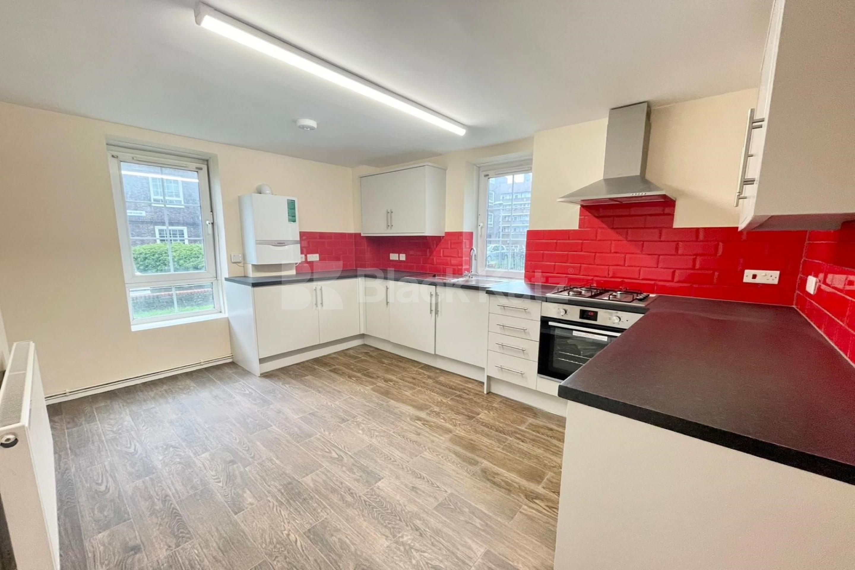 Three bedroomed apartment moments from London Bridge Weston Street, London Bridge SE1